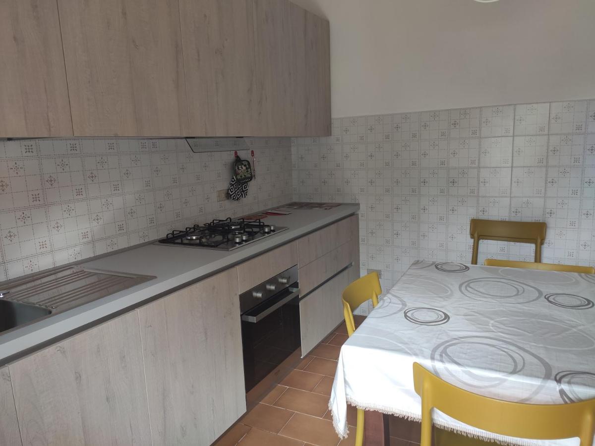 Appartamento Il Girasole Pomonte Exterior photo